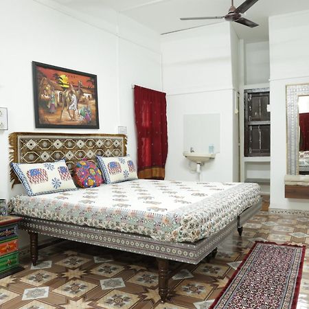 Prag View Heritage Homestay Bhuj Luaran gambar